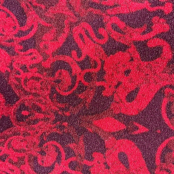 Disney Alice Through the Looking Glass Printed Top - Picture 10 of 10